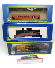 Vintage Model Railroad Lot Locomotives, Cars, Scenery, Track AHM HO Gauge