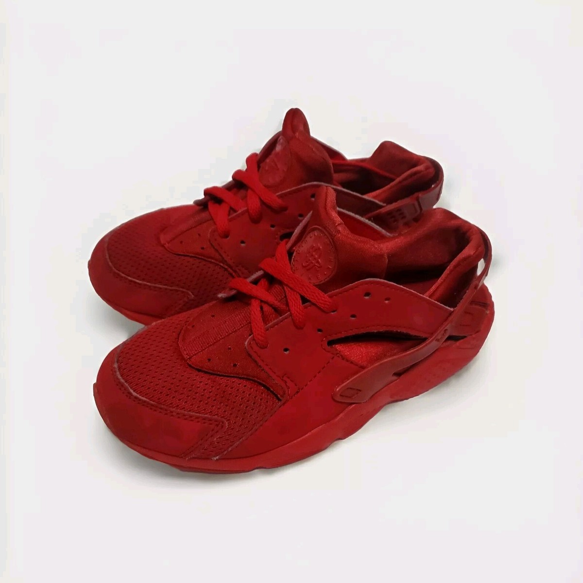 Nike Air Huarache Youth Shoes, Size 2Y, Triple Red (GS), Model