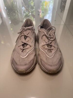 Size 7.5 - adidas Ozweego Chalk Pearl