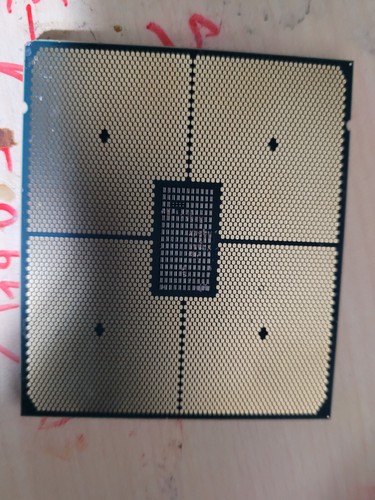 Processeur serveur Ampere Altra Q64-22 - Photo 2/2