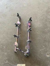 03-06 Infiniti G35 Nissan 350z VQ35DE Fuel Injector Rail Assembly 17521-8J101