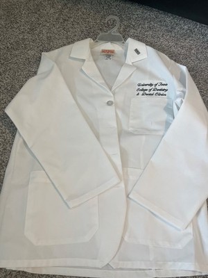 Red Kap Lab Coat Unisex size medium White Short embroidered university of iowa
