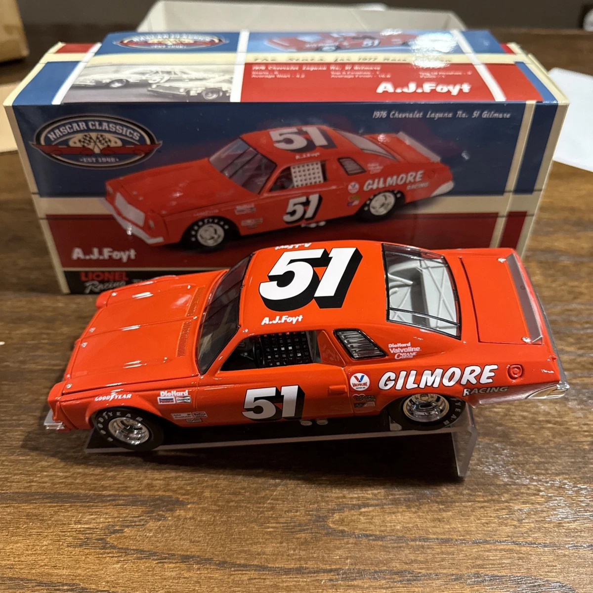 FIGURINE 1/18 A.J. FOYT COBRA FORD VROOM FOR EXOTO SHELBY CMR SPARK