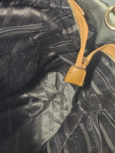 Carolina Herrera Schultertasche aus Leder mit Monogrammprägung (Beschädigungen - lesen) - Bild 12 von 20