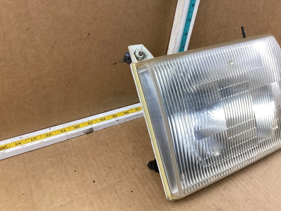 Conjunto de faros de pasajero derecho Ford Van E150 E250 E350 1997-2007 OEM Foto 3 de 4