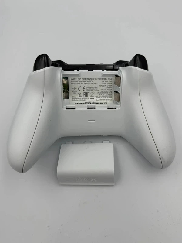 Foto 3 van Xbox Series X/S Wireless Controller Robot White