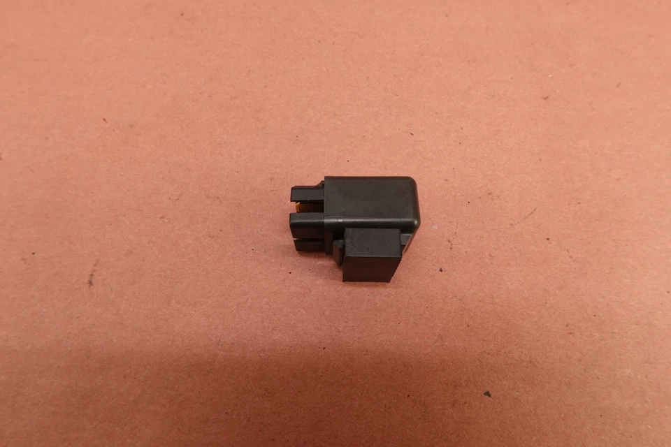 Relé Suzuki GSXR600 2008-2010 Foto 2 de 4