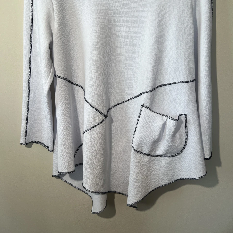 Seven Karat Top Tunic Women 1X White Asymmetrical Hem 3/4 Sleeve Textured EUC - Image 3 of 4