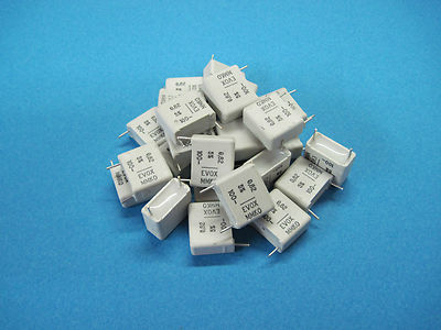 (25) EVOX MMK0 (MMK) Radial Metallized Polyester Film Capacitors 0.82uF 5% 100V