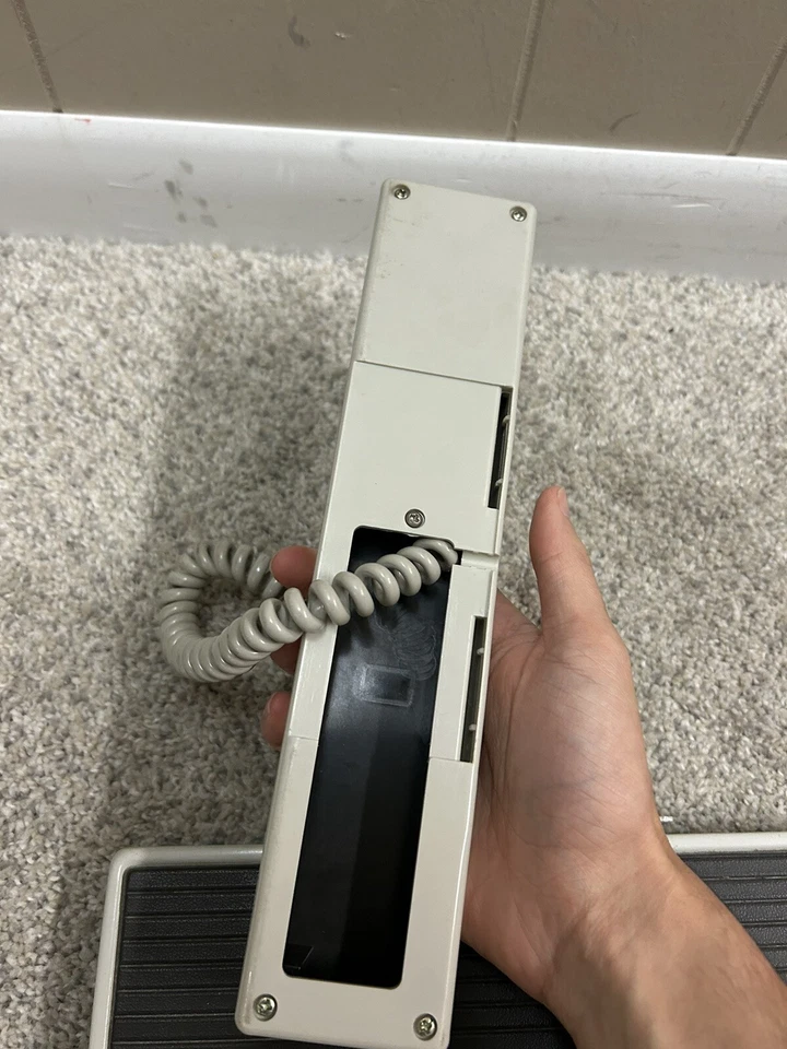 Balanças de banheiro digitais vintage Norelco KGS/LBS modelo HS11 - Imagem 4 de 4