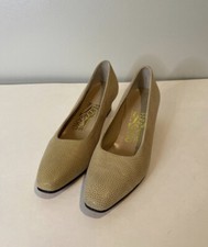 Vintage Salvatore Ferragamo pumps size 6