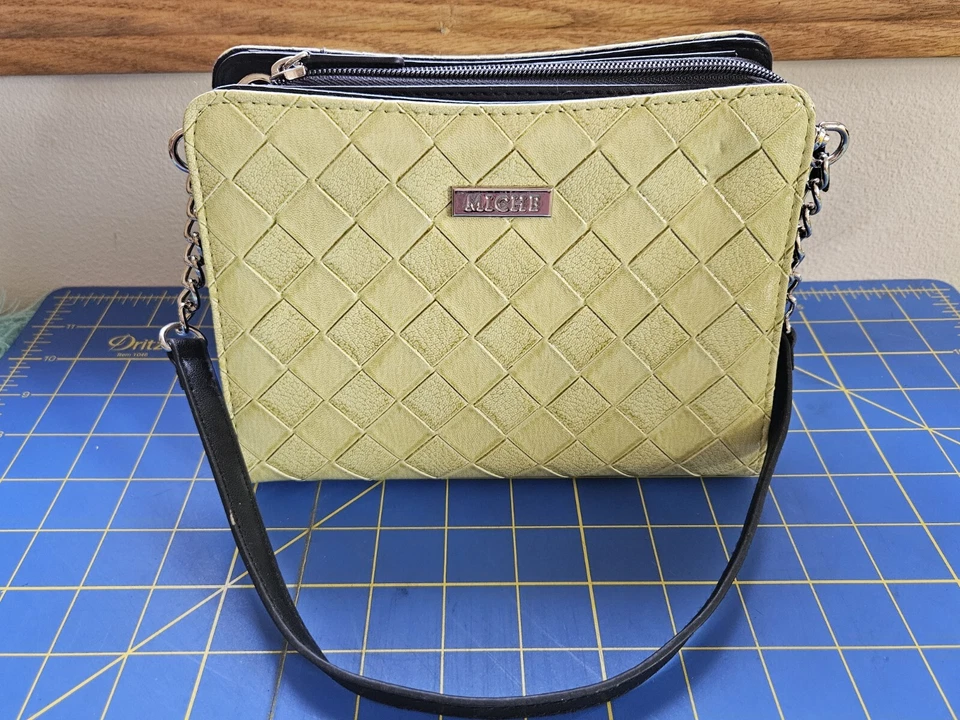 Bolso Base Miche Petite Negro Plata Herrajes (Mango de Cadena) Estilo Clásico, Lima Foto 4 de 4