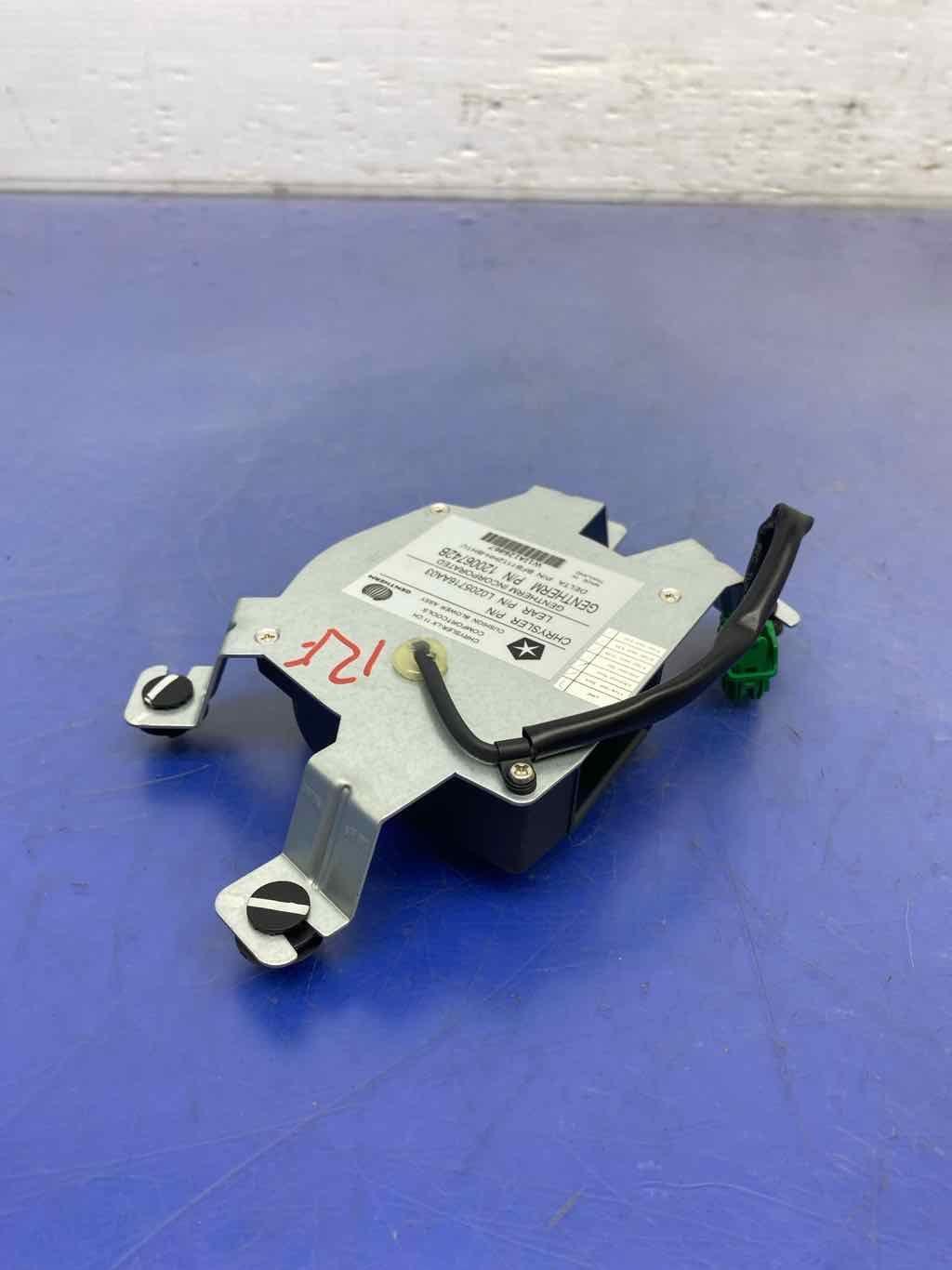 2017-2020 MASERATI LEVANTE M161 FRONT RIGHT LOWER SEAT CUSHION BLOWER MOTOR FAN