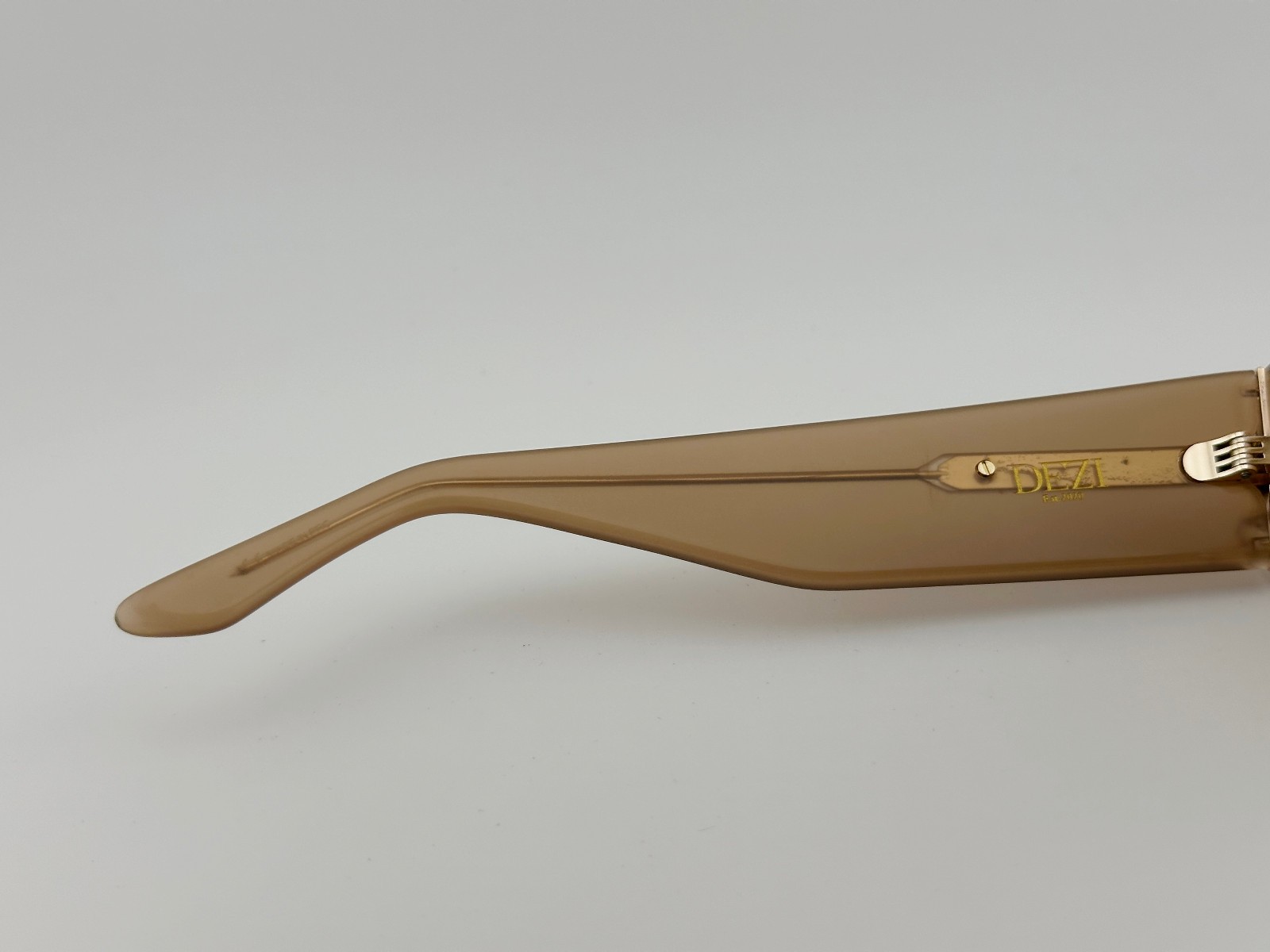 Dezi BackTrack Translucent Beige Oversized Sungla… - image 17