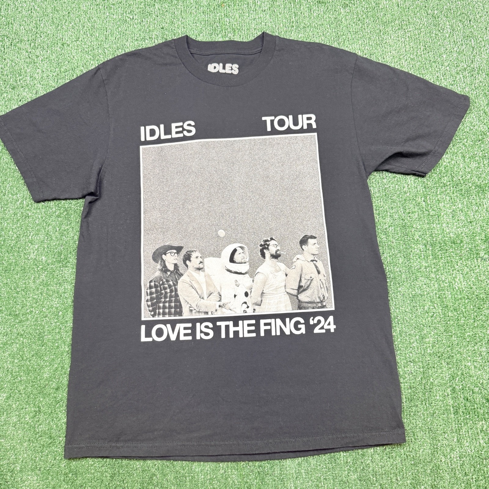 IDLES Tee T Shirt Mens Size L Love Is The Fing 2024 Tour Black Concert Tee