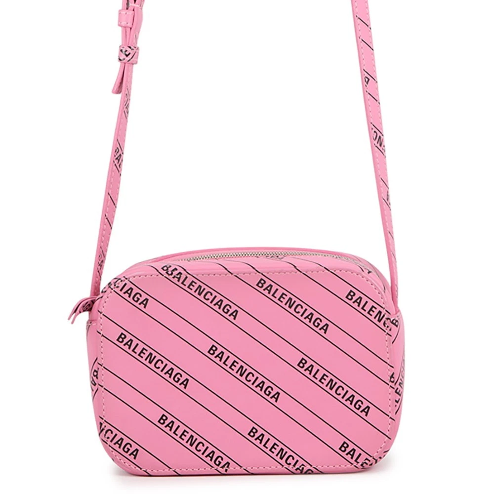 Balenciaga — BALENCIAGA Everyday camera bag Size XS Leather Pink 552372