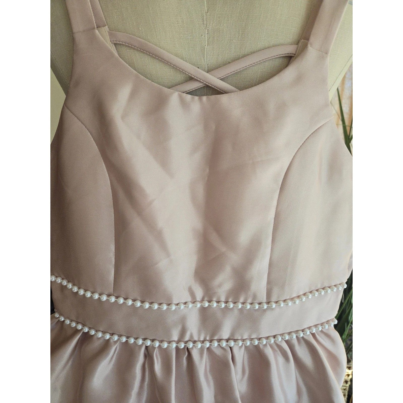 SPEECHLESS - Girls Blush Pink Pearl Trim Criss Cross Back Dress - Size 12
Opens in a new window or t
