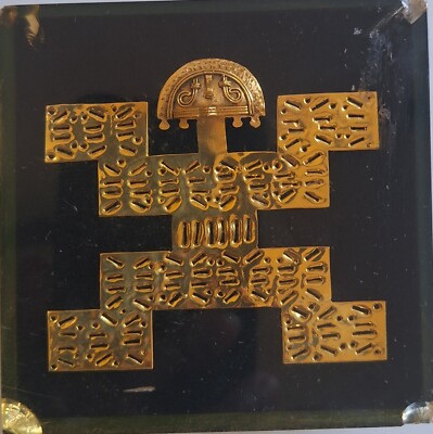 Handmade colombian archeologic Tolima Gold museum Bogota Ornement pectoral