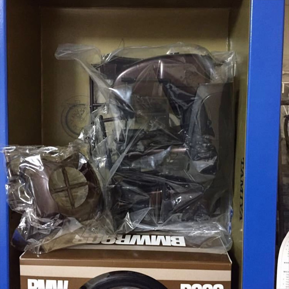NEW TAMIYA 1/6 BMW R90S 16008 1/6 motorcycle No.8 plastic NEW TAMIYA 1/6 BMW R90S 16008 1/6 motorcycle No.8 plastic
