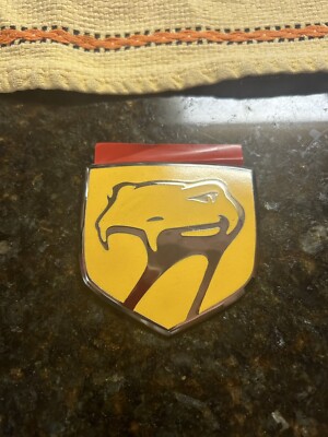DODGE VIPER SNEAKY PETE HOOD EMBLEM RACING YELLOW NEW