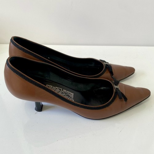 Salvatore Ferragamo Leather Pumps Made In Italy US Women’s Size 7B Luxury Cute - Picture 7 of 12