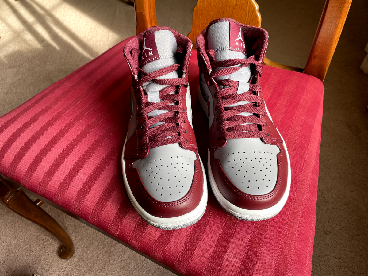 Nike Air Jordan 1 Mid Cherrywood Red White Men\'s size 13 NEW in BOX DQ8426-615 Amazon.com | NIKE Big Kid main image 3