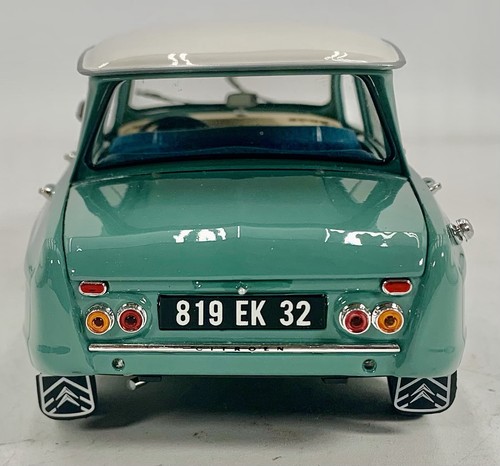 1964 Citroen Ami 6, Jade Green - Norev 181536 - 1/18 Scale Diecast Model - Picture 6 of 19