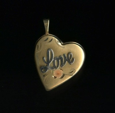 10K 2,67 Gramm 27mm Massiv Gelbgold ''Liebe'' Wort Scharnier Medaillon Herz Anhänger zy