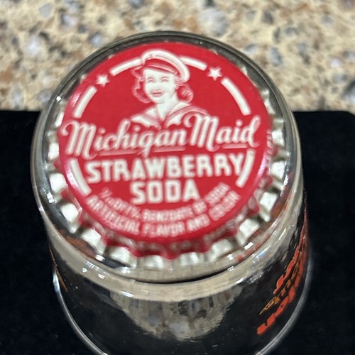 MICHIGAN MAID STRAWBERRY SODA  CORK LINED POP BOTTLE CAP Free Shipping