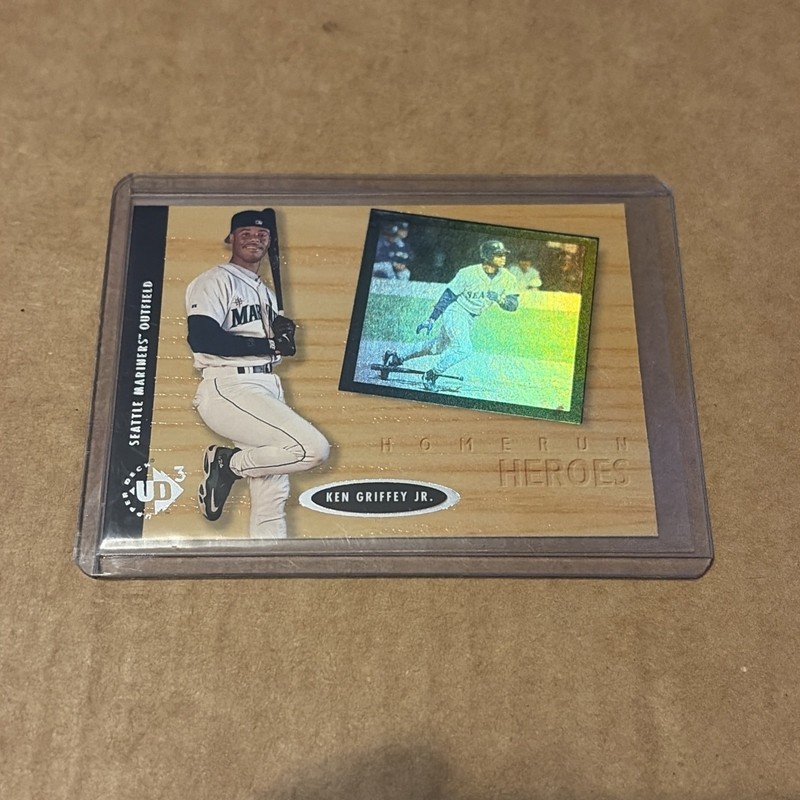 1997 Upper Deck UD3 - Homerun Heroes Ken Griffey Jr #3