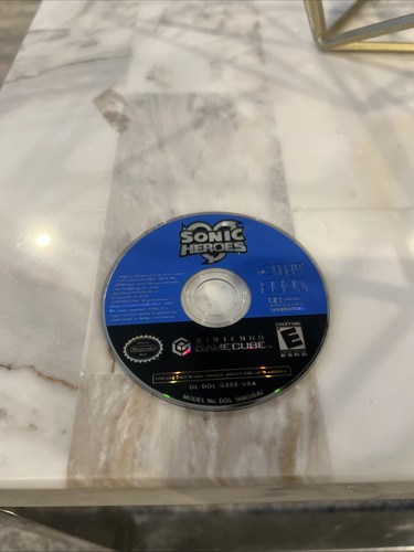 Sonic Heroes (GameCube, 2004) Disc Only - Authentic & Tested