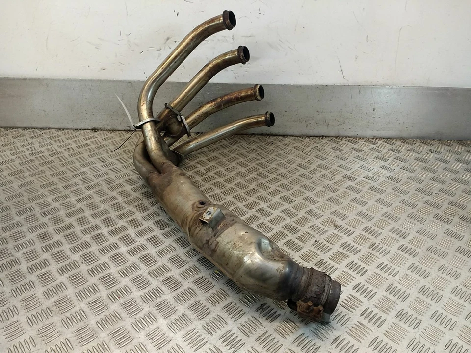 Suzuki GSX1250FA 2010 tubo de descenso Foto 3 de 4