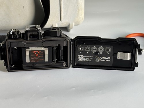 Nikonos IV-A kit fotocamera pellicola subacquea con strobo Helix Aquaflash 22 + custodia - Foto 12 di 23