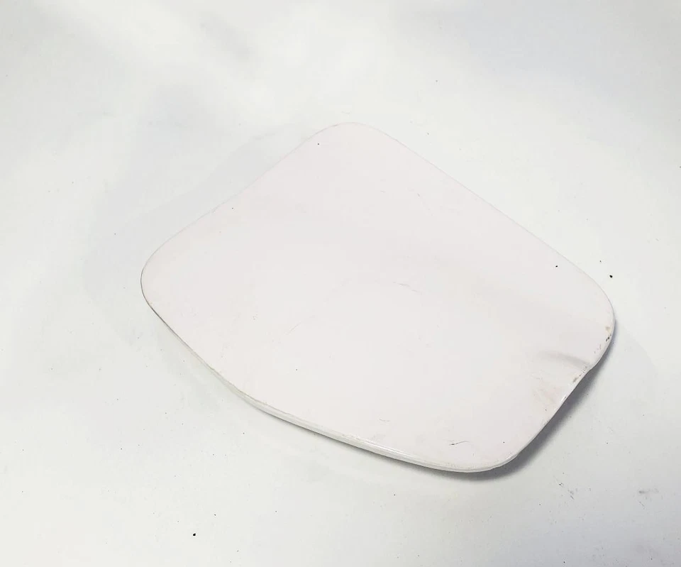 Toyota Tacoma 2008 OEM 040 súper blanco rasguños menores puerta de llenado de combustible Foto 4 de 4