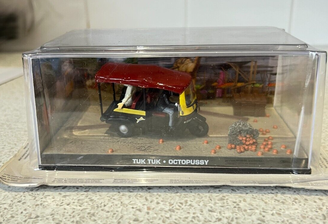 GE Fabbri James Bond TUK TUK Octopussy Diecast Model 1/43 Scale