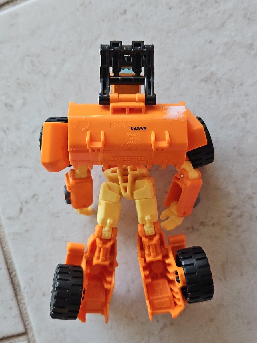 TRANSFORMERS GENERATIONS THRILLING 30 DELUXE CLASS SCOOP