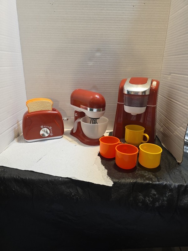 Members Mark 3 Pc Child's Kitchen Appliance Set Red Extra Cups