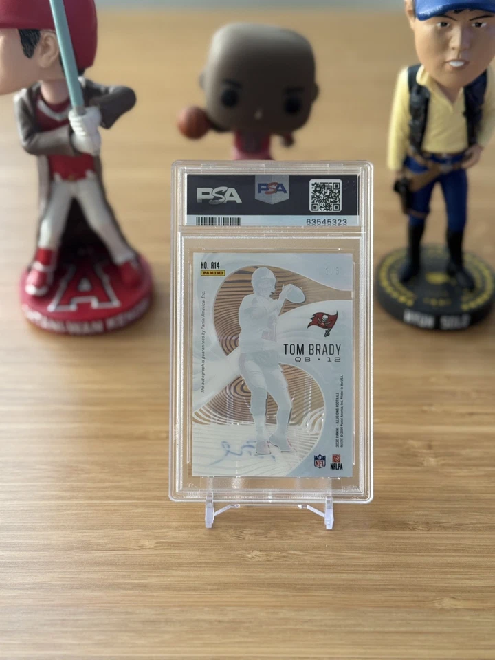 Panini Illusions Astounding Auto 2020 - Tom Brady - #A14 (PSA 10) (#1/5) Foto 3 de 4