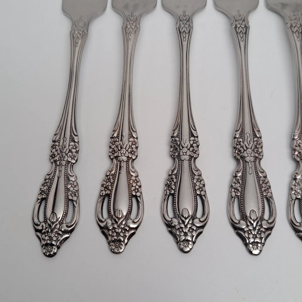Oneida Raphael Dinner Forks Set of 9 Distinction Deluxe Stainless Flatware 7.25" - Image 3 of 4
