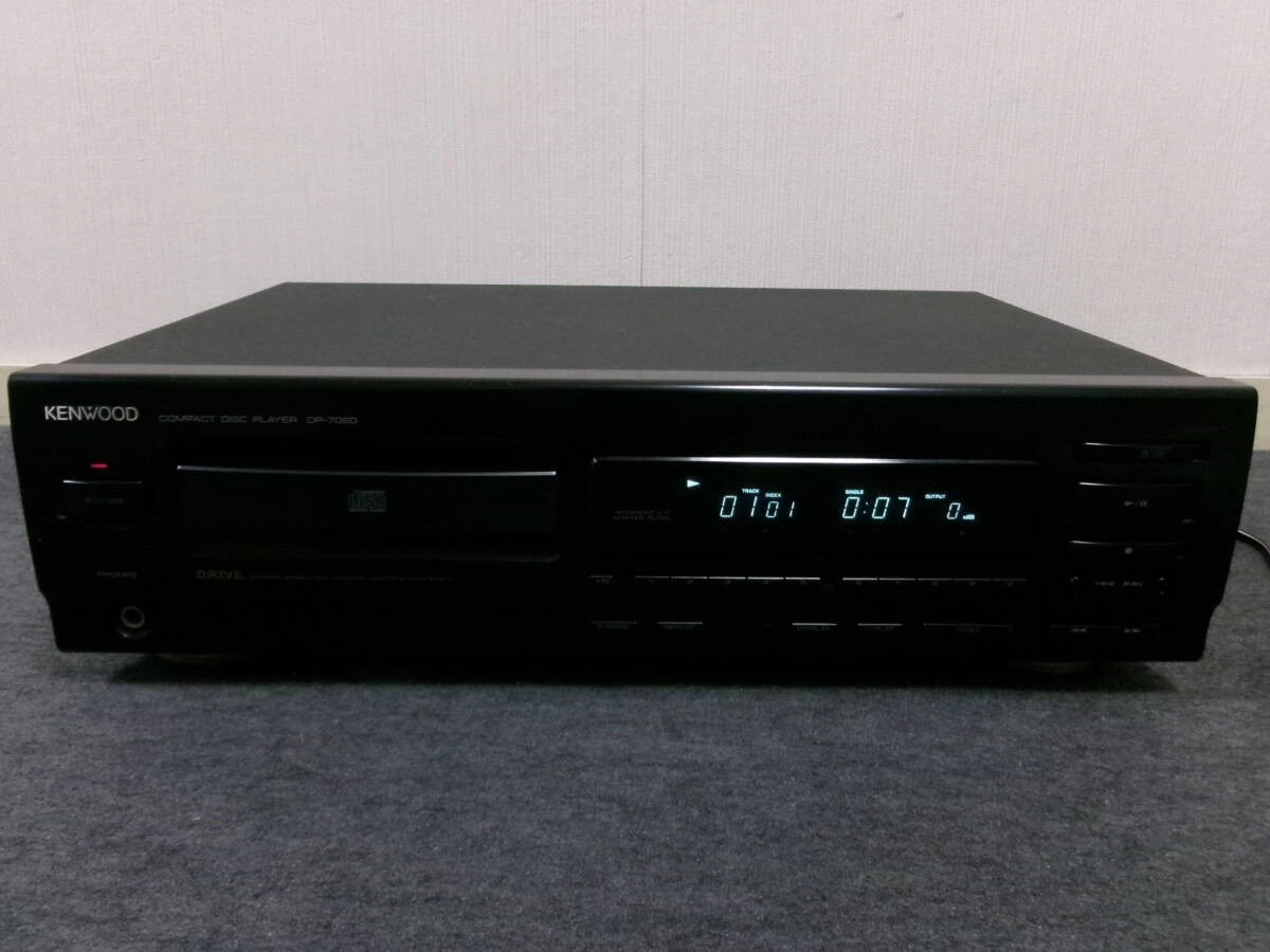 KENWOOD DP-7060 CD Player Features the DAC7 Maintenance completed
