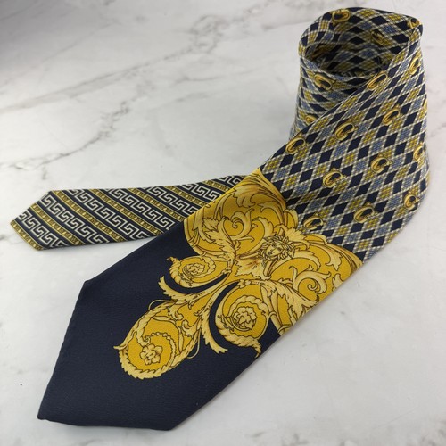 Gianni Versace Vintage Silk Tie Navy Gold Baroque Medusa Pattern Made #289
