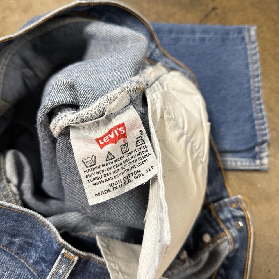 Vintage 1999 Levi's 501 Made In USA True Vintage Denim Jeans Fits 39 x 30 - Image 4 of 4