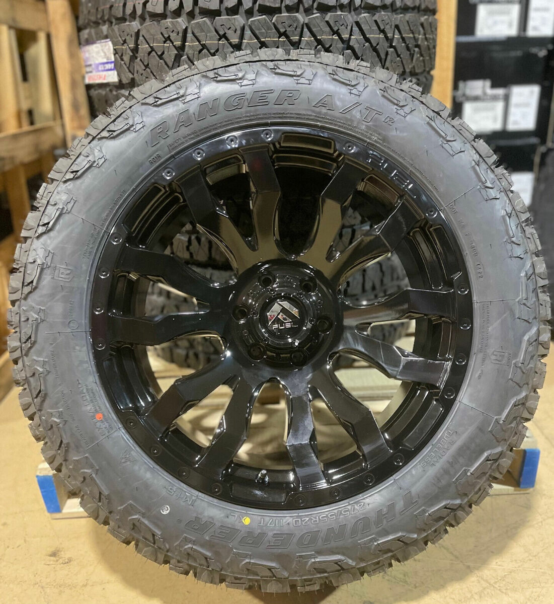 4) 20x9 Fuel D675 Blitz Black Wheels 32" AT Tires 5X5.5 Dodge Ram 1500
