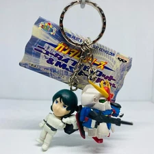 Banpresto 2002 Gundam Twin Figure Keychain Z Gundam & Kamille Bidan