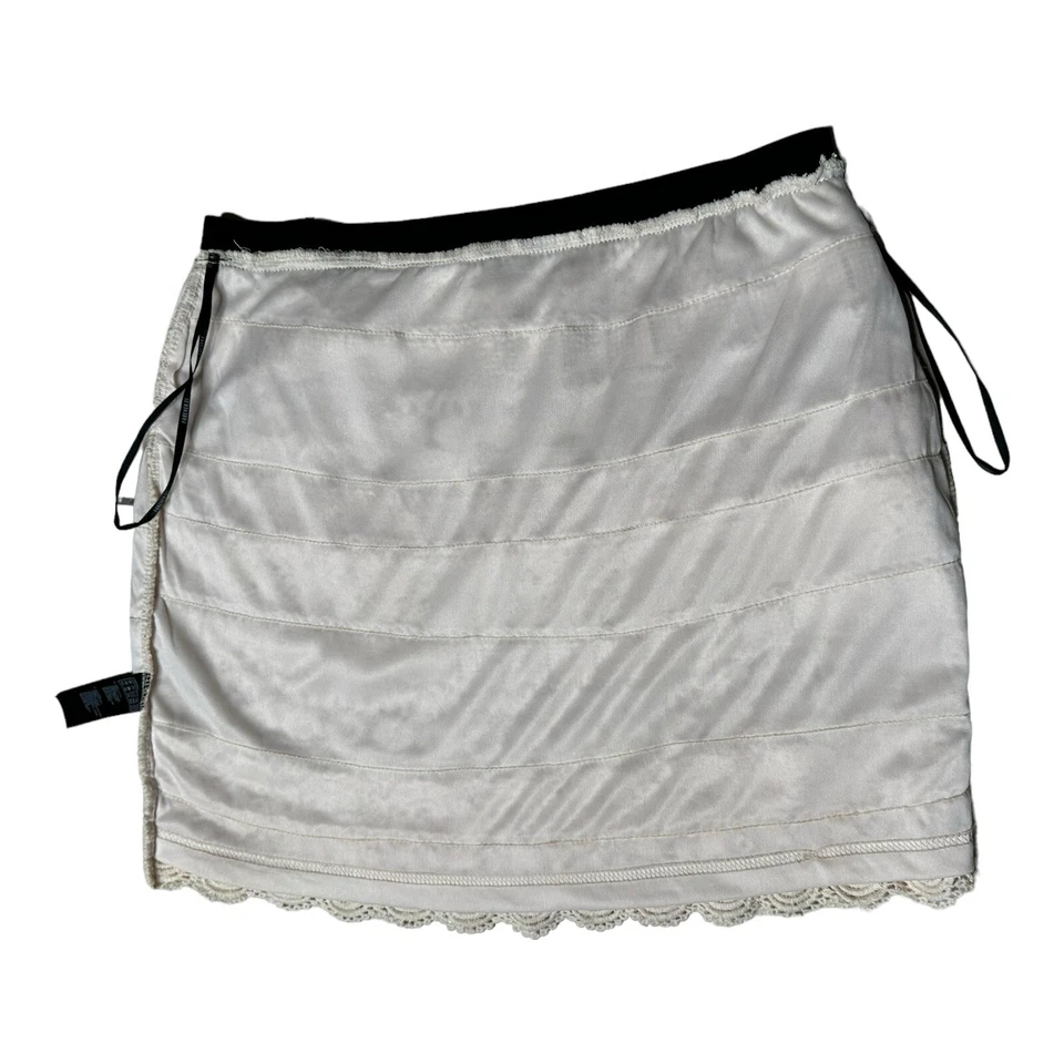 Minifalda de encaje blanco crema Forever 21 para mujer talla mediana Foto 3 de 4