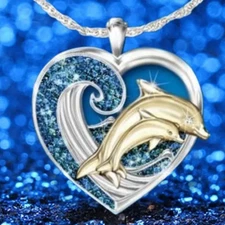 Dolphin Love necklace with pendant