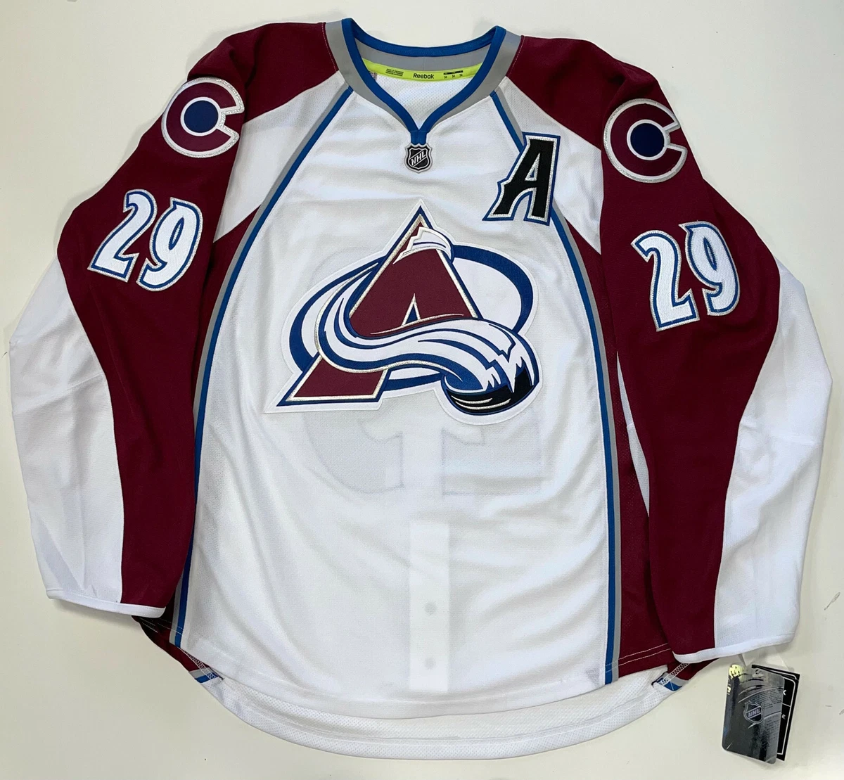 Nathan MacKinnon Signed 2015-17 Colorado Avalanche Burgundy Replica Reebok  Jersey