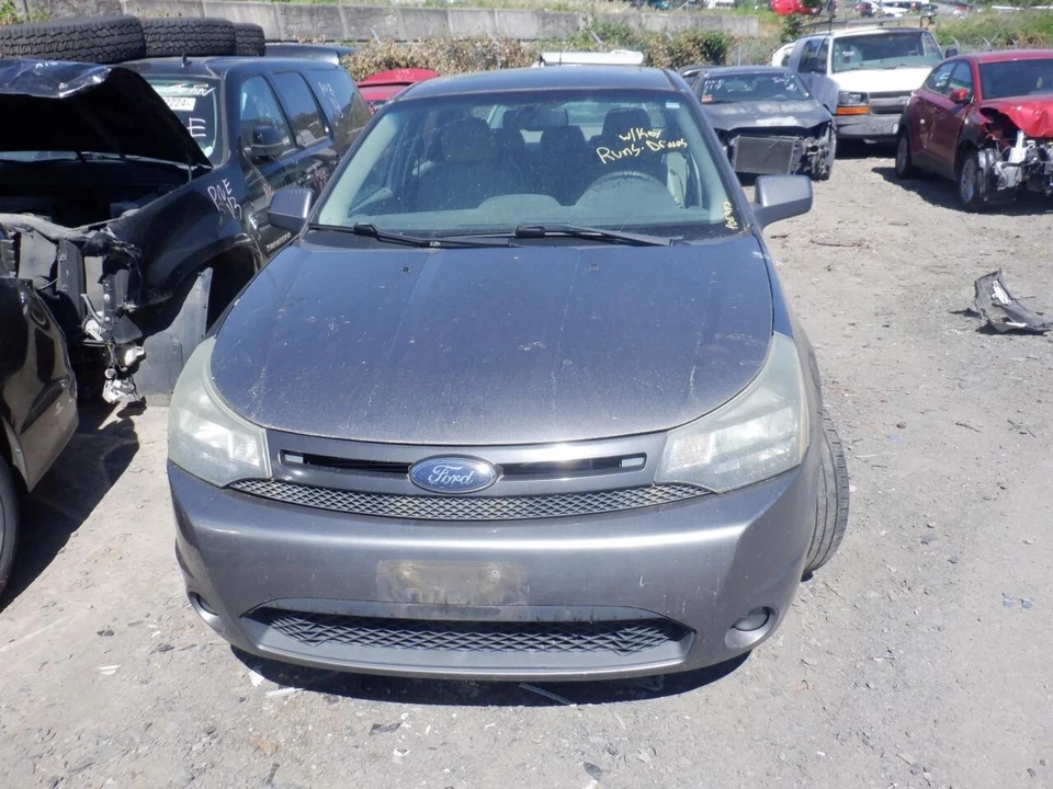 Used Washer Fluid Reservoir fits: 2010 Ford Focus without rear washer Grade A - Image 2 of 4