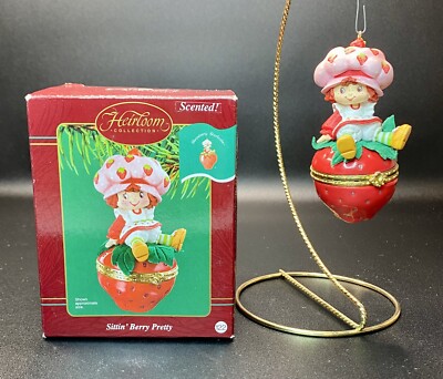 VTG 2003 TCFC Strawberry Shortcake SITTIN' BERRY PRETTY Scented