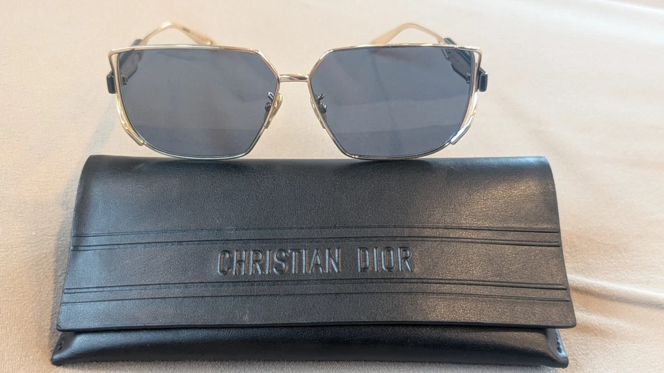 Gafas de sol Christian Dior ArchiDior S2U B0B0 marco dorado/negro lentes grises 61 mm Foto 2 de 4